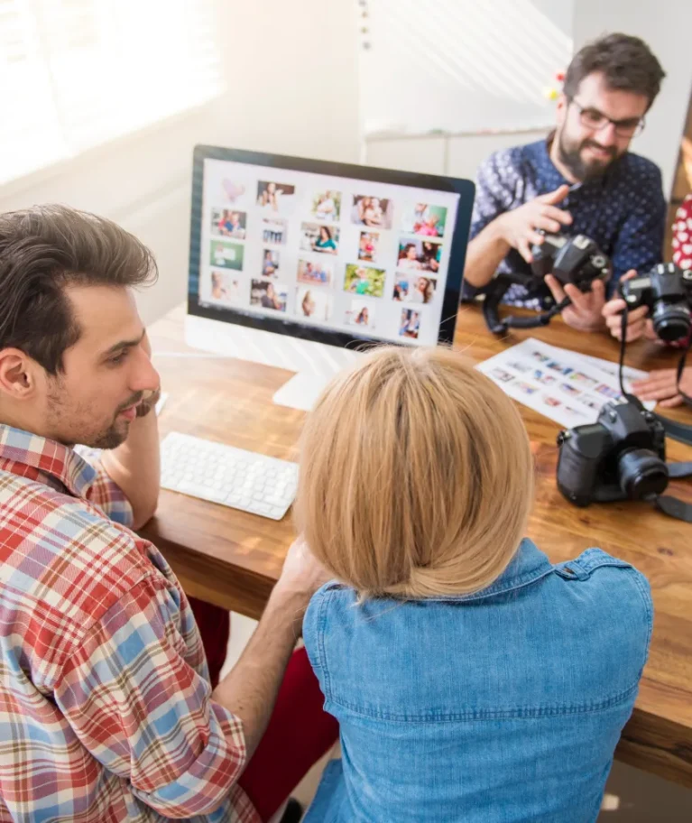 Esta empresa nace de la necesidad de dar un paso adelante como asesoría, y dar un valor todos esas personas que necesiten de nuestros servicios, desde llevar la gestión fiscal de un autónomo, la contabilidad de una empresa, o hacer la declaración de la renta de cualquier contribuyente.