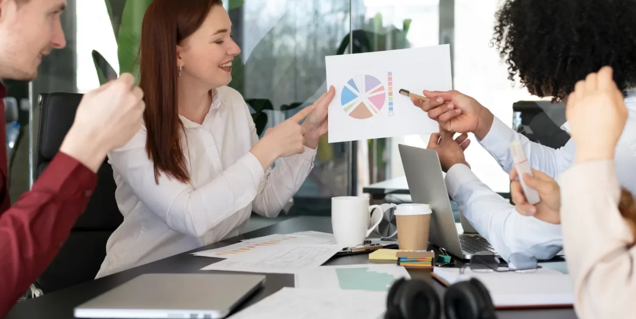 Esta empresa nace de la necesidad de dar un paso adelante como asesoría, y dar un valor todos esas personas que necesiten de nuestros servicios, desde llevar la gestión fiscal de un autónomo, la contabilidad de una empresa, o hacer la declaración de la renta de cualquier contribuyente.