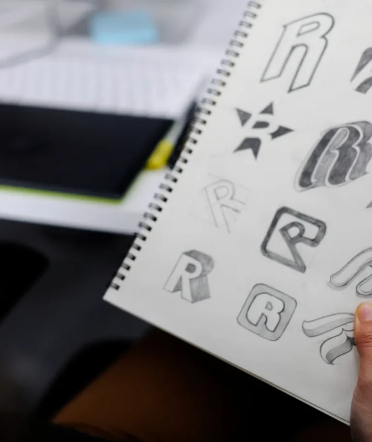 Esta empresa nace de la necesidad de dar un paso adelante como asesoría, y dar un valor todos esas personas que necesiten de nuestros servicios, desde llevar la gestión fiscal de un autónomo, la contabilidad de una empresa, o hacer la declaración de la renta de cualquier contribuyente.